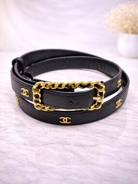 Authentic Chanel Chain Belt Black Leather Gold CC Logo Waist Belt Vintage Luxury